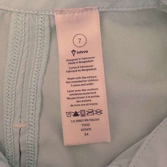 Barley worn ivivva light blue button up golf shirt - Picture 4 of 4